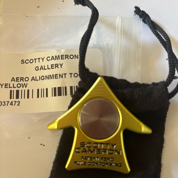 NWT SCOTTY CAMERON GALLERY Aero Alignment Tool Yellow in Pouch  Golf - Picture 1 of 2